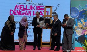 Anwar sindir pengkritik 'tak tahu sejarah'