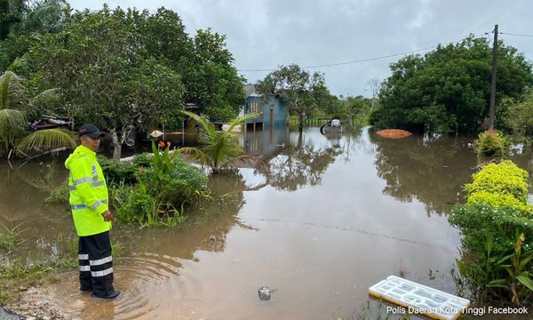 Cops ready to deploy more manpower in flood-affected areas