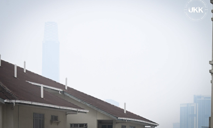 LETTER | Annual transboundary haze a significant risk factor for lung cancer