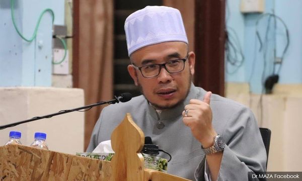 Charles: Mufti's post heightens racism, disservice to Palestinians