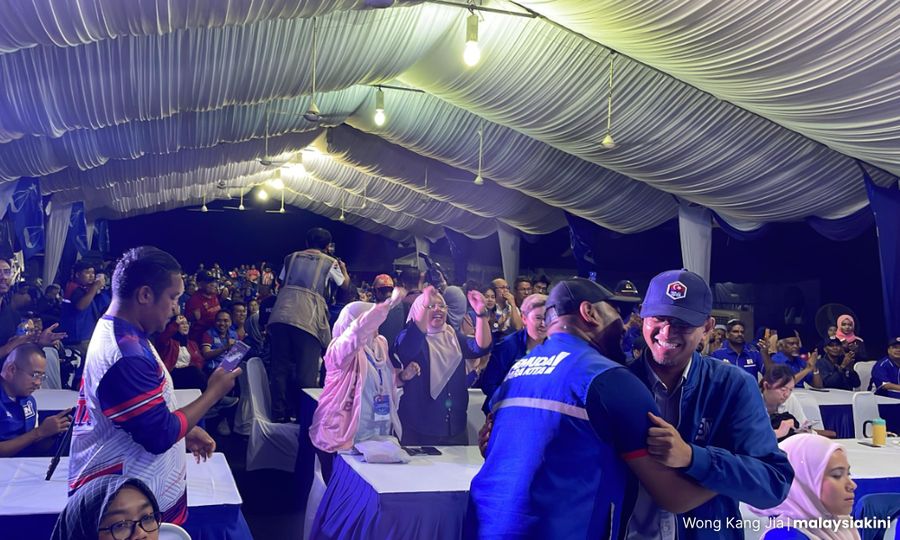 LANGSUNG | Rasmi: BN pertahan Mahkota