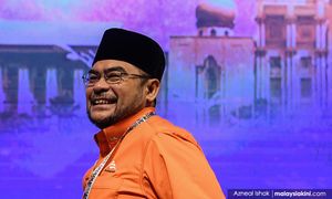 Court strikes out PAS' bid to nullify Mujahid's defamation suit