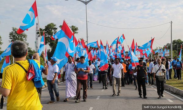 COMMENT | PKR's crumbling minority support 