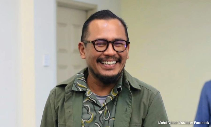 Bersatu rep defends party's Big 3, warns of internal 'parasites'