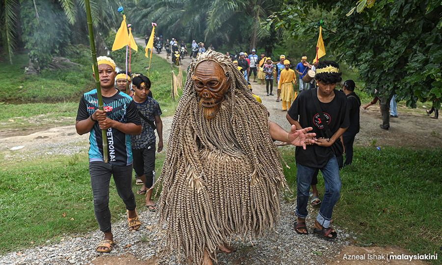 玛美里族祭海节