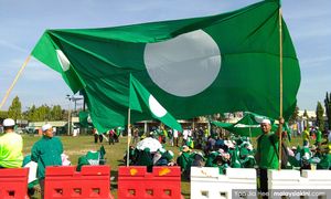 伊党周五游行至瑞典使馆，抗议右翼政客烧可兰经