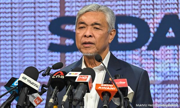 Zahid: Govt to import high-powered pumps to drain stagnant floodwaters