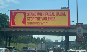 Selangor pasang papan iklan solidariti buat Faisal Halim