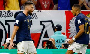 Age gap no problem for France's deadly striking duo