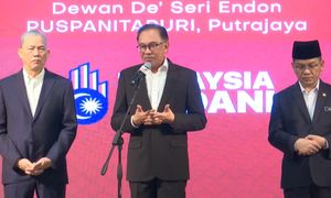 PM: Increasing civil servants' wages a priority when M'sia's income improves