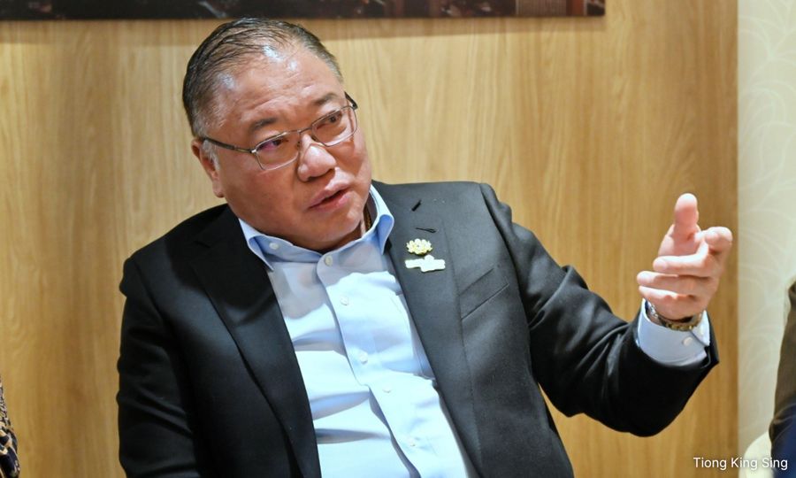 SNAPSHOT | Tiong: Is MAS trying to downplay pilot's drug case?; PAS Youth to hold Selangor Malay Congress 