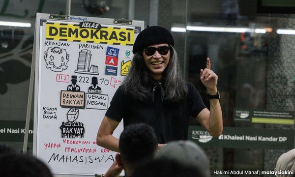 Cops summon Fahmi Reza over satirical poster