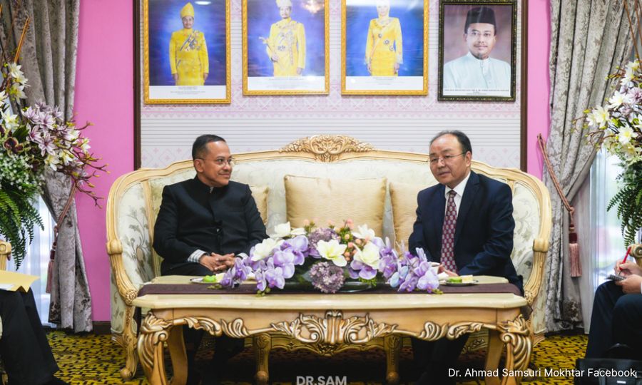 T'ganu MB hosts Chinese envoy, receives donation for flood victims