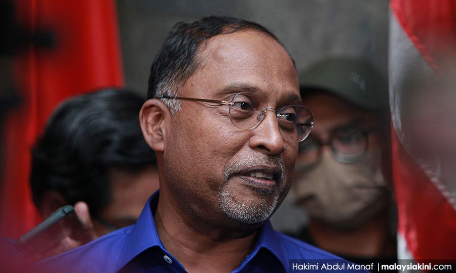 Zambry withdraws from contesting Umno veep post