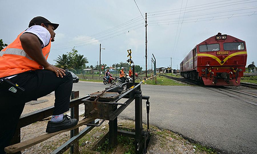 Inisiatif 'Road to Rail': K’jaan galak pengangkutan barangan guna tren