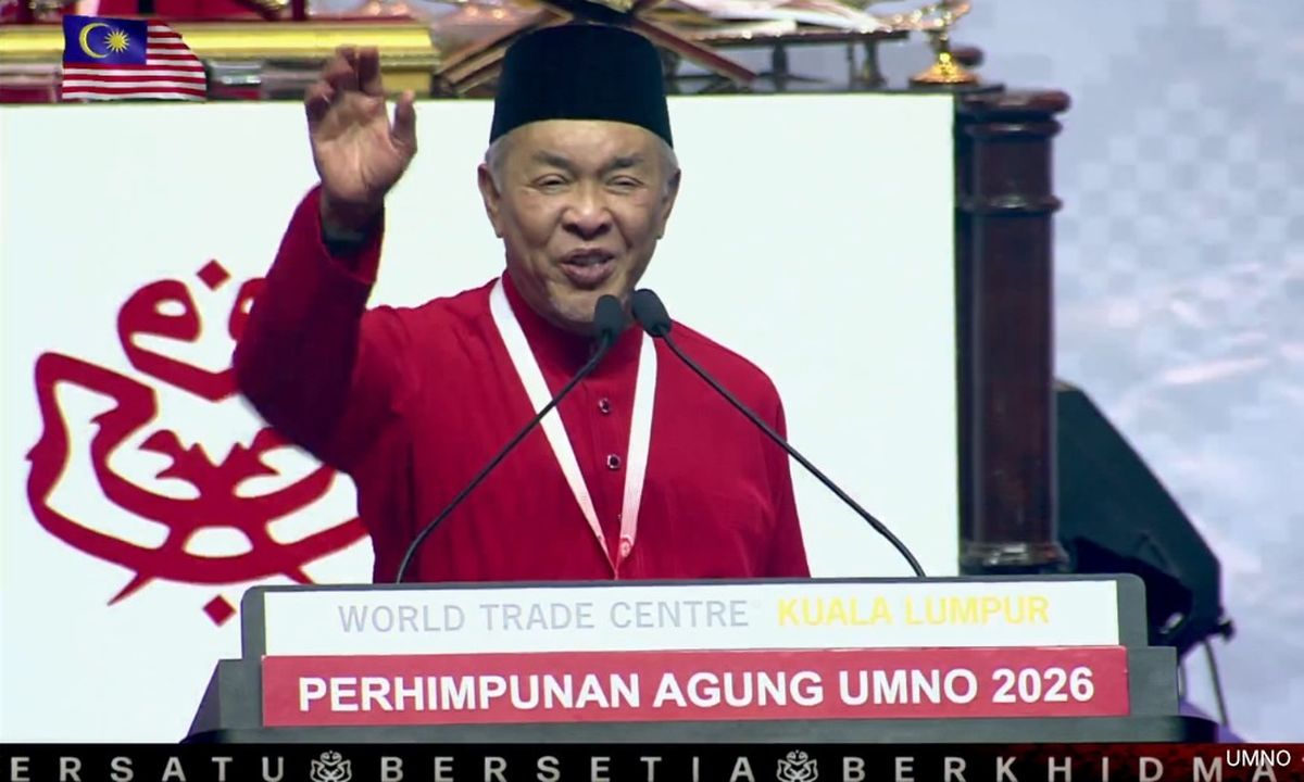 'Enough guru, please listen to us,' Zahid tells Anwar over economic flip-flops