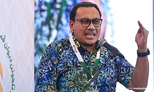 伊青抨限制首相任期有诈，“少数群体欲控制多数群体”