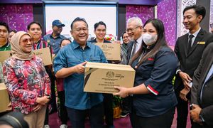Program food bank siswa melebarkan sayapnya di UiTM cawangan Sarawak