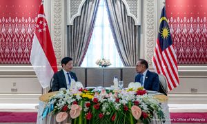 安华接见黄循财加强马新关系，两国探索新合作领域
