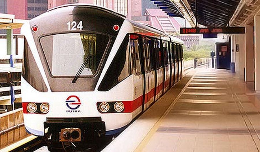 Kekerapan LRT laluan Kelana Jaya terjejas, sistem bekalan kuasa disambar petir