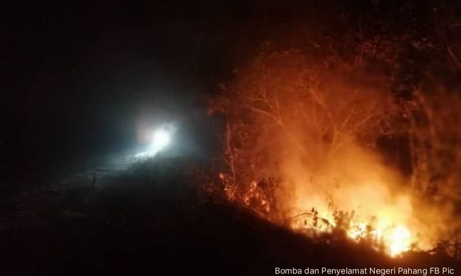 Efforts ongoing to put out peat fire in Inderapura