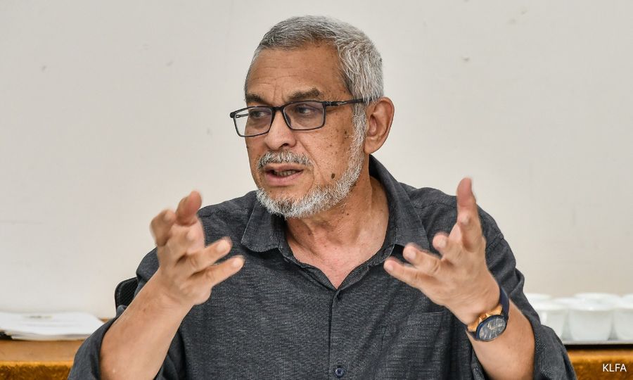 'Explain how police reserve land ended up in developer's hand'