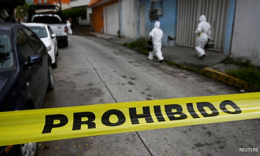 Mexican journalist killed as media death toll jumps