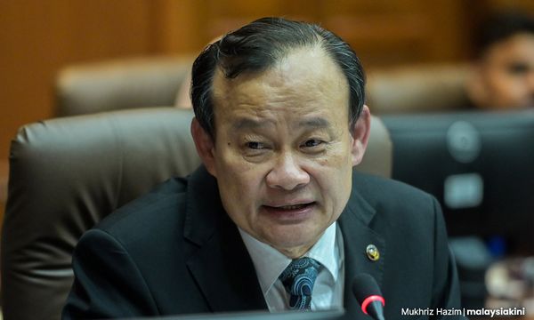 Ngeh apologises over syariah committee proposal