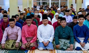 Put aside ego, interests to build a strong nation, says PM