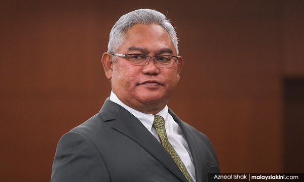 Noh praises Dr M's 'better principles' when leading Umno