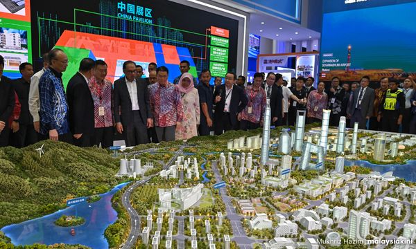 YOURSAY | When overseas trips are more 'lawatan' than 'belajar'