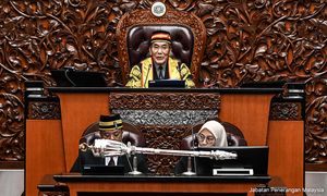 PM lawat presiden Dewan Negara di IJN hari ini