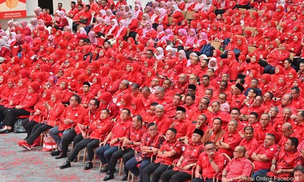 'Penyokong tegar Umno merosot, beralih sokong parti lain'