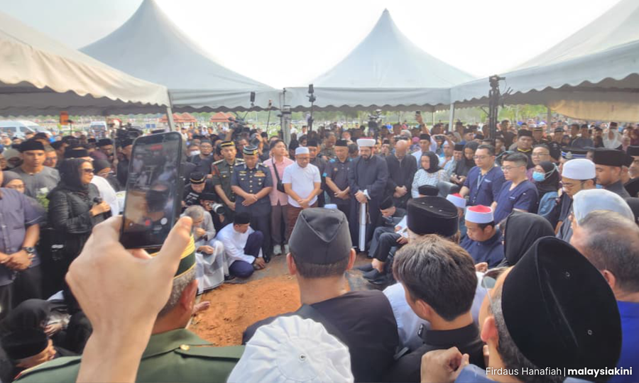 Dr Hasmah selamat disemadikan di Pusara Negara, Putrajaya