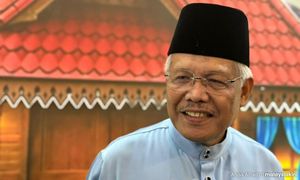 SNAPSHOT | Hamzah moots 'Perikatan Barisan Nasional' name over new ties; Aminuddin pans Zahid