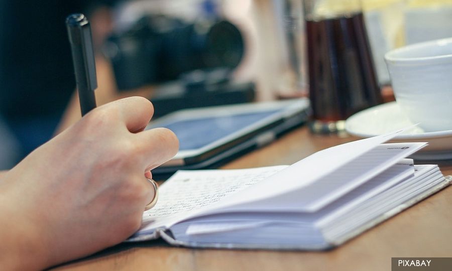 KOLUM | Gred 44, tak reti tulis surat, tapi naik gaji 13 persen