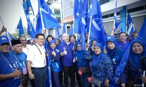 Malacca polls: Party bigwigs rally behind candidates as nominations open