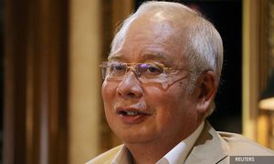 司徒忠讥安华在纳吉生日，印证“现金为王”
