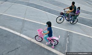 LETTER | Why is there no parent in the child narrative?