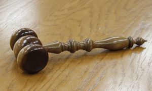 COMMENT | What happened during 1988 judicial crisis?