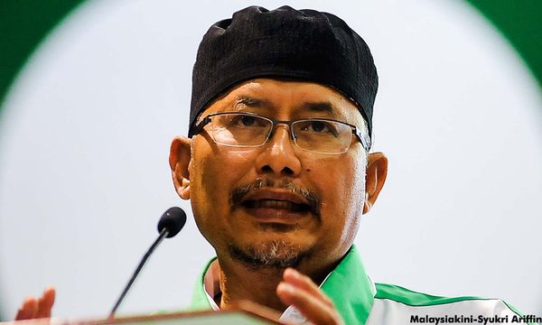 Using BN logo in state polls akin to political suicide, foretells PAS