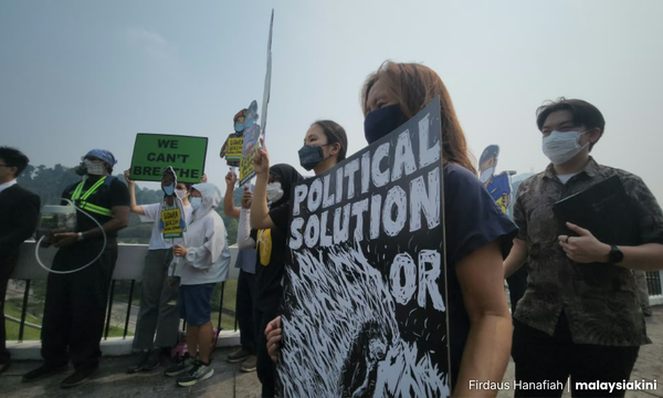 民团游行至国会，促加速推动跨境烟霾法