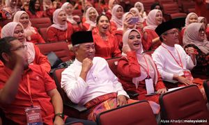 Bersatu sebulat suara, Muhyiddin kekal presiden - Wan Saiful
