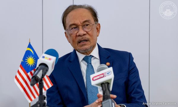 PM: Govt looking to extend services of CJ, senior judges