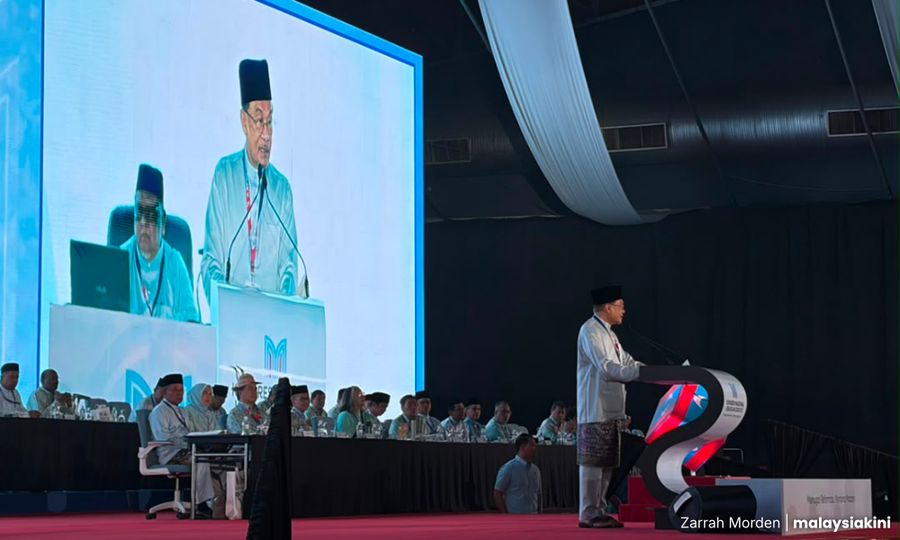Anwar umum kerajaan akan mansuh Auku