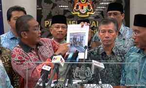 Kereta mencurigakan parkir tepi pagar rumah Hadi - PAS