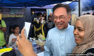 Govt to revoke Ramadan bazaar permits if traders sell them - PM