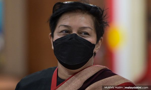 阿莎丽娜驳斥辞职传闻，“我仍是首相特别顾问”