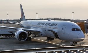 Penerbangan Japan Airlines buat pendaratan kecemasan disyaki enjin terbakar