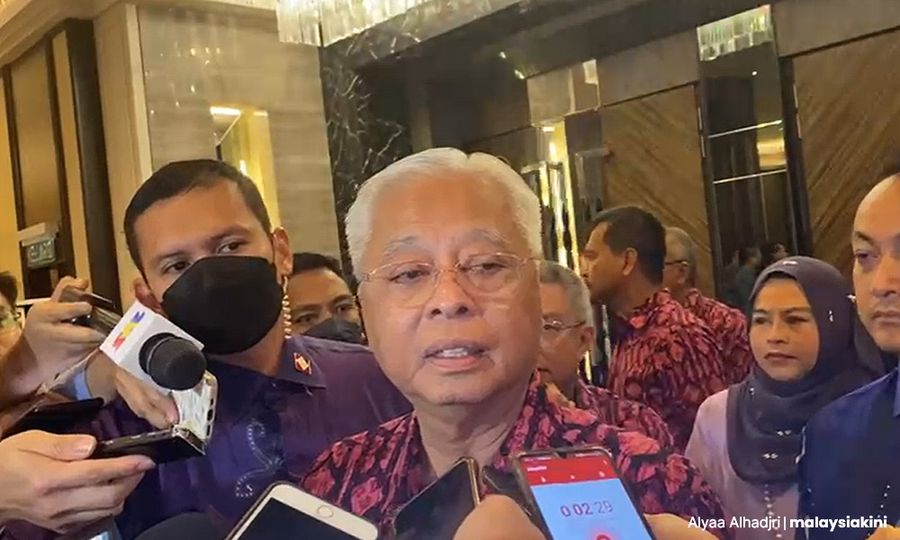 Mesyuarat 5 pemimpin tertinggi Umno ditangguh